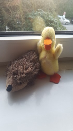 Steiff tiere mit - 2x, fahne