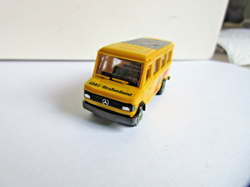Praline mercedes 507 d - 1:87,