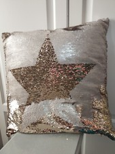 Kissen 45 x 45 cm gold