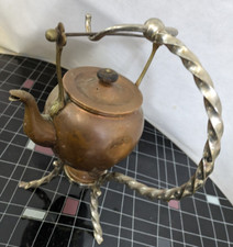 Eine Tee-/Kaffeekanne mit