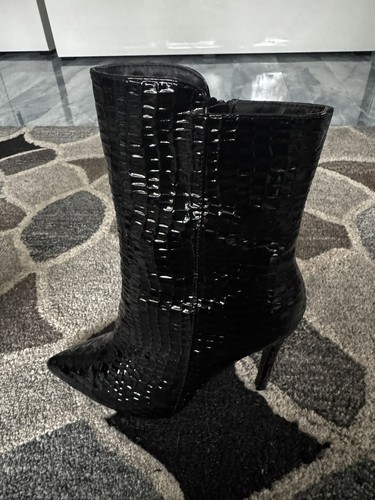 Neue schwarze - neue,,