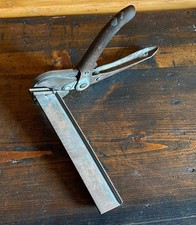 Reglettenschneider Schneiden von Regletten historisch Museum Bleisatz Druckerei