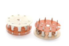 2x Fassung / Sockel für 9-polige NOVAL-Röhren v. RFT / VEB Typ TGL 25854080, NOS