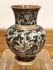 Eine fabelhafte frühe Vase im Renaissance-Stil der Brüder Martin. Datiert 1871.