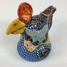 Bemaltes Hühnchen mit Tupfen