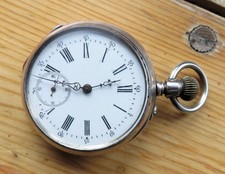 Taschenuhr älter schlicht und