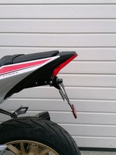 kurzer Kennzeichenhalter