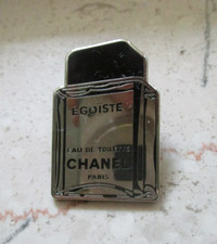 CHANEL BROSCHE / ANSTECKER METALL EGOISTE 3,5 CM X 2 CM GUTER ZUSTAND