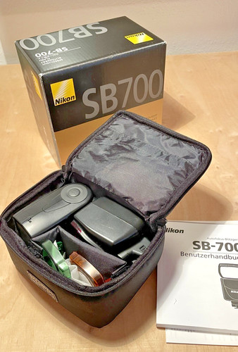 Nikon speedlight 700 top - speedlight, sb-700