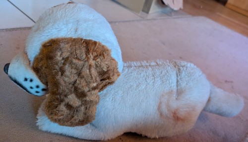 Großer liegender stoffhund - großer,