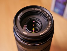 Olympus M.Zuiko Digital ED 75-300 mm F/4,8-6,7 II ED MSC - OVP - wie neu