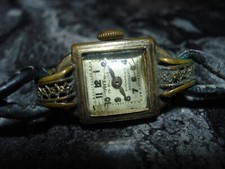 Alba  15 Rubis  Antimagnetic Vintage Handaufzug  Armbanduhr funktioniert!