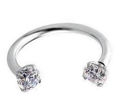 Modische Nasen Piercing