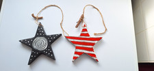 Sterne - 2 x Holz Deko - Hänge-Deko - Ø je ca. 18 cm - sehr gut