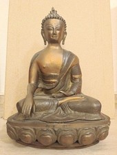 Große Buddha Statue Aus