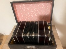 Schönes altes Bandoneon VEB Badonionwerk Carlsfeld Alfred Arnold AA mit Koffer