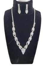 Halskette Halsband & Ohrringe