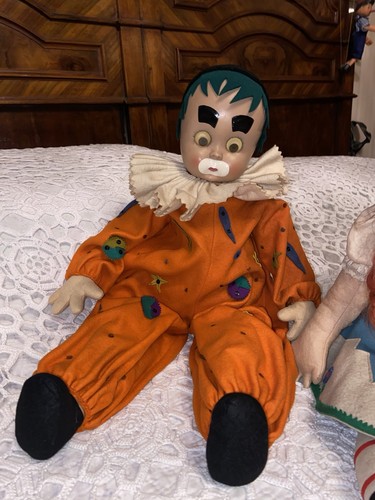 Wunderschöner antiker clown - antiker,