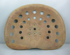 alte Sitzschale Traktor Schlepper Landmaschine Schale Sitz Metallblech Oldtimer