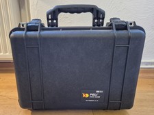 Peli Case 1500 Protector Schutzkoffer schwarz mit Schaumstoff, IP67