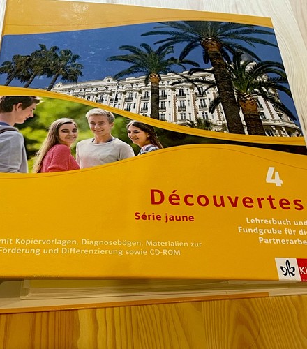 Decouvertes serie jaune - serie,