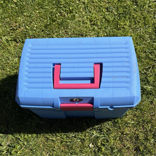 Putzbox mit bürsten - mit, bürsten,