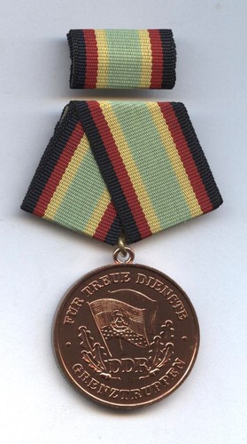 Ddr medaille treue - treue, dienste