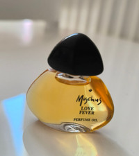 Moschus  Love  Fever  Parfum Öl , heute eine Selteneit,  klein