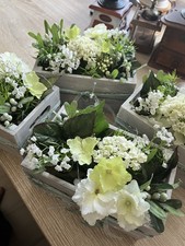 Blumendeko In Kleinen Kisten ( Kunst Blumen )