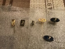 Autopins und Anstecknadeln