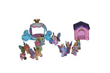 Filly Pferde Kutsche Häuschen