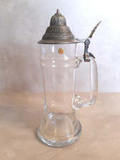 Bierkrug mit Zinndeckel von