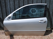 Tür vorne links Mercedes-Benz