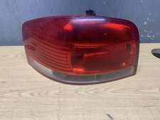 Rückleuchte Rücklicht Bremslicht Audi A3 8P 3-Türer Bj. 2006 links 8P0 945 095