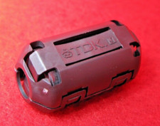 TDK Ferritkern für Video AV oder USB Kamera Kabel Ø ca. 4-5 mm - gebraucht