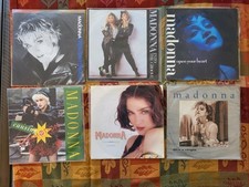18 x Madonna Vinyl Single