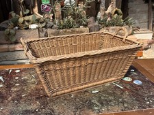 Alter stabiler Weidekorb