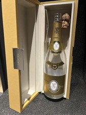 Leere Schnapsflaschen Cristal