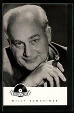 Musiker Willy Schneider mit Zigarre, Ansichtskarte 