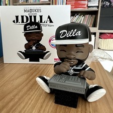 J Dilla Figur