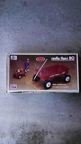 Radio flyer old logo red - logo",