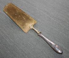 Tortenheber Messing mit Silber