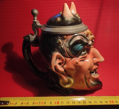 Schöner bierkrug teufel - schöner,