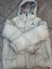 Tolle Puffer Jacke von Nike