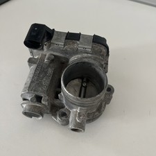 Drosselklappe Skoda Citigo Fabia VW Polo 6R UP Seat ibiza 04C133062D Original