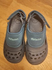 Badeschuhe Elefanten 30 - wie "Crocs"
