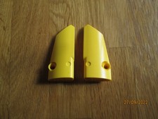 Lego Panel 3x7  links und recht 64683 + 64682 gelb.