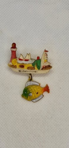 Vintage souvenir brosche - vintage,