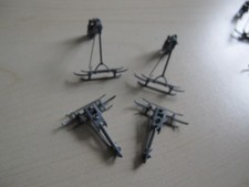 2 Paar Original Sommerfeldt H0 Einholmstromabnehmer hellgrau lackiert. Wie Neu.