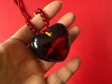 Halskette mit herzförmigem